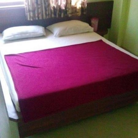 Sri Sai Sannidhi Hotell Shirdi Eksteriør bilde