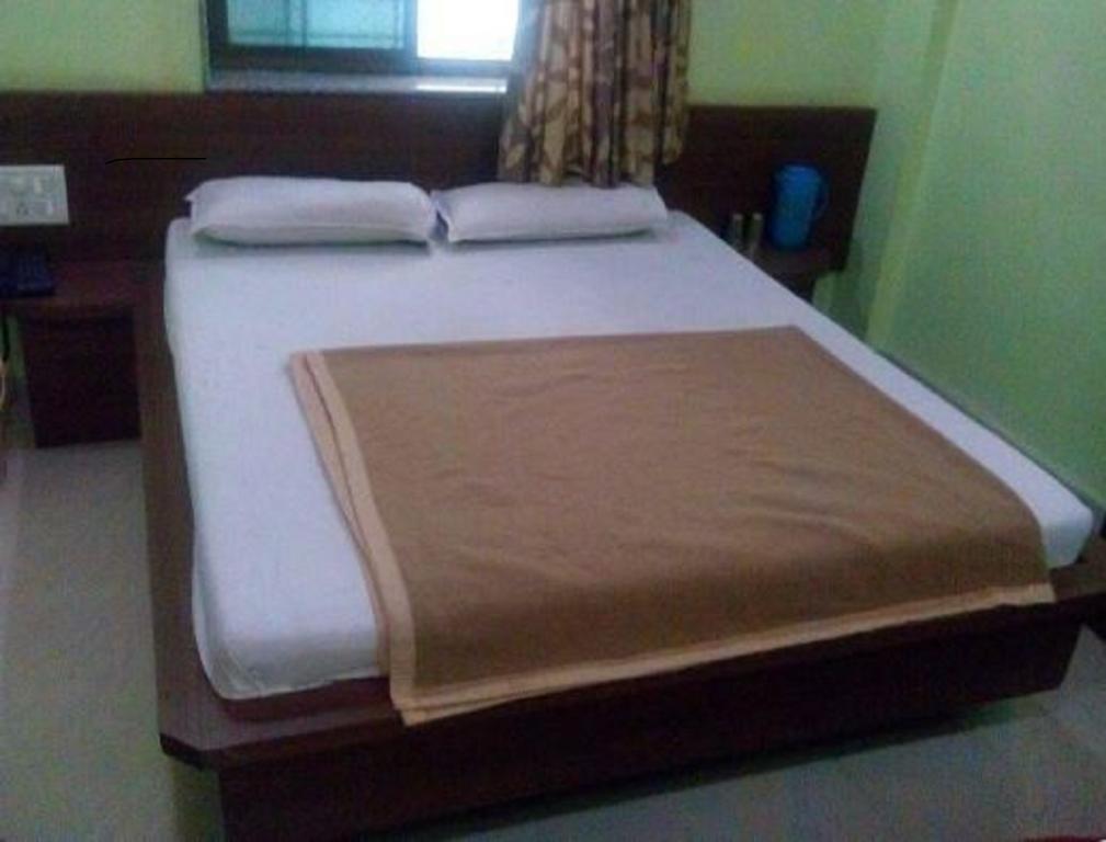 Sri Sai Sannidhi Hotell Shirdi Eksteriør bilde
